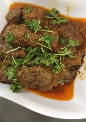 A picture of Gola Kabab karhai.