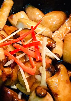 Hình của món Nấm đùi gà kho gừng.