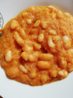 Una foto de Habichuelas con champiñones (vegano)