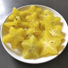 A picture of Salted Star Fruit Slices.