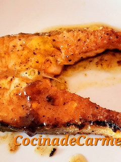Foto principal de Salmón con salsa de soja y mermelada de naranja amarga