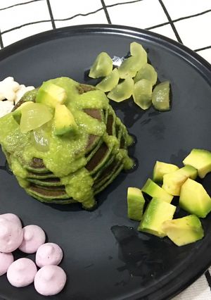 Hình của món PANCAKE CẢI KALE (blw).