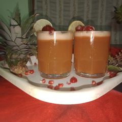 A picture of Pineapple pomegranate lemonade.