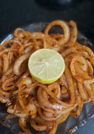 A picture of Restaurant staly masala onion.