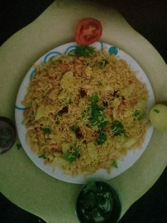 ભેળ (Bhel Recipe In Gujarati) રેસીપી મુખ્ય ફોટો