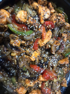 Una foto de Chop suey de pollo súper fácil ❤️