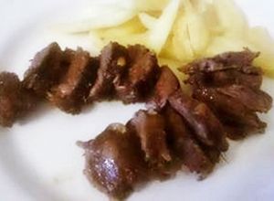 Sertéspofa fehér Chardonnay boron párolva recept fotója