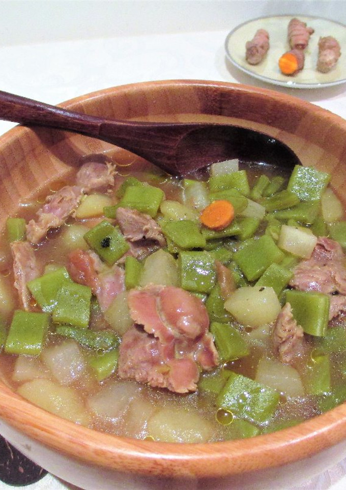 Una foto de Sopa de mollejas de pollo para la gripe