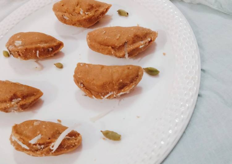 How to Prepare Ultimate Khoya Gujiya