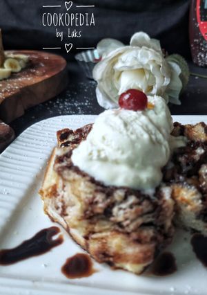 A picture of Chocolate Banana French toast swirls.