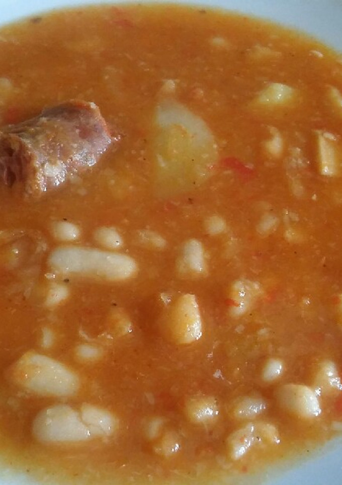 Una foto de Alubias melosas con chorizo