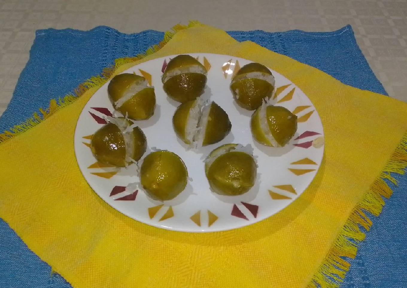 Limones rellenos de cocada