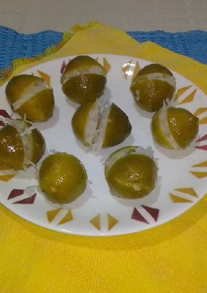 Una foto de Limones rellenos de cocada