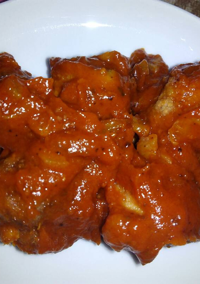 Una foto de Albóndigas cremosas con salsa de tomate