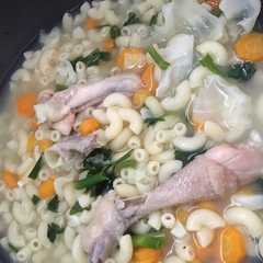 รูปของ Sop Makaroni Anti Ribet