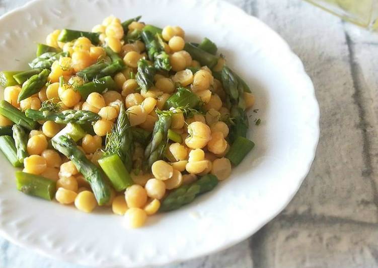 Ricetta Insalata di ceci decorticati e asparagi di Alessandra Cretacci