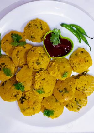 A picture of Bafauri-Healthy Steamed lentil snack.