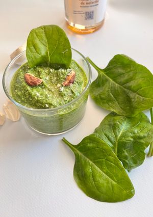 Une photo de Pesto de pousses d’épinard