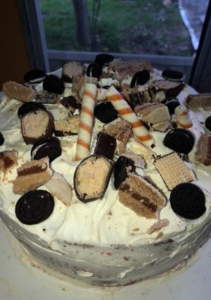 Una foto de Torta con golosinas 🍫🍭
