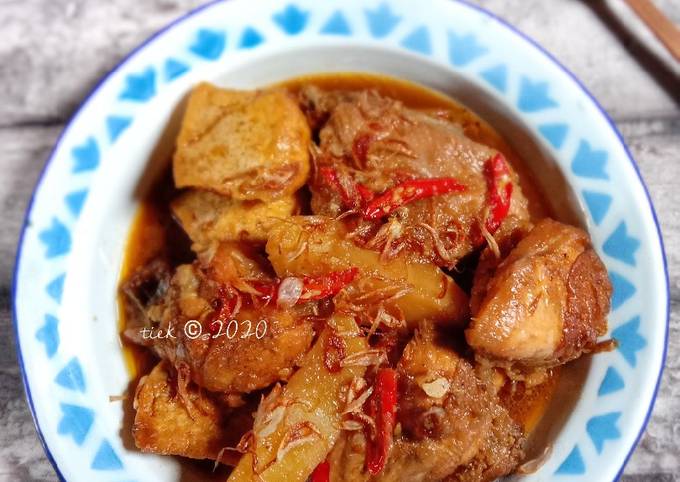 Semur Ayam Kentang