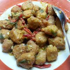 Tuna Saus Telur Asin রেসিপির প্রধান ছবি