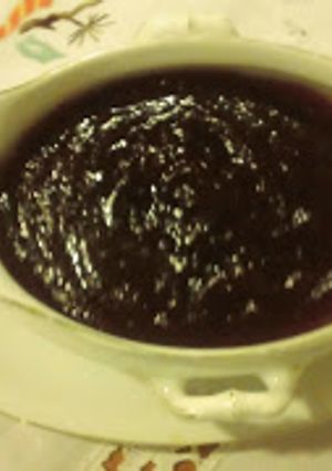 Una foto de Cranberry Sauce. Salsa de Arándanos