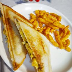 A picture of Sweetcorn sandwich.