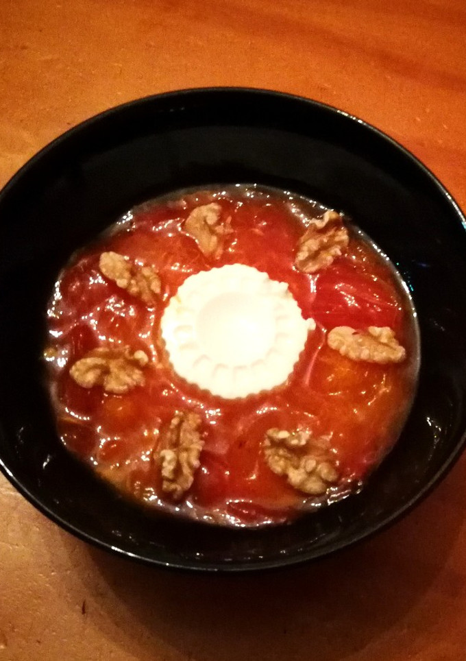 Una foto de Caqui bio con queso fresco sin lactosa - muy fácil