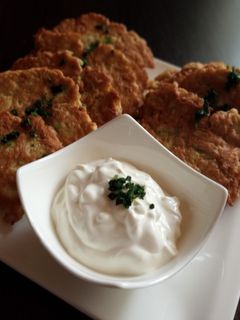 Cukkini tócsni (IR barát) recept fotója