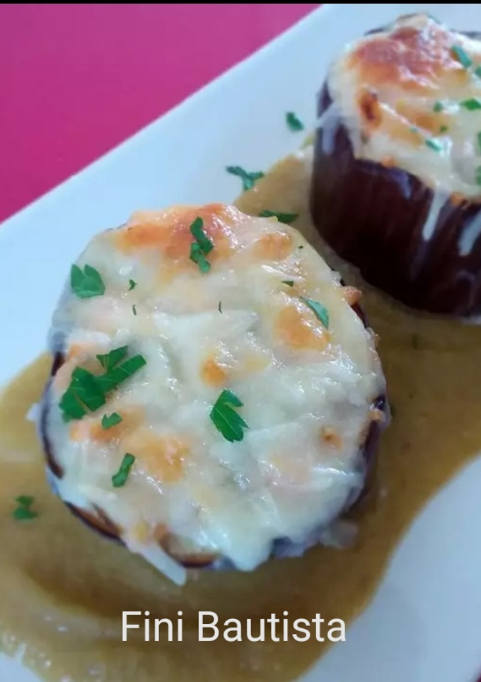 Una foto de Berenjena rellena de salmón