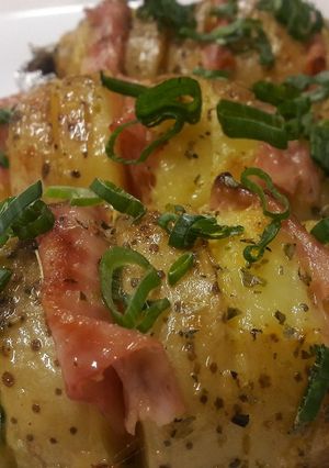 Una foto de Papas hasselback (origen alemán)