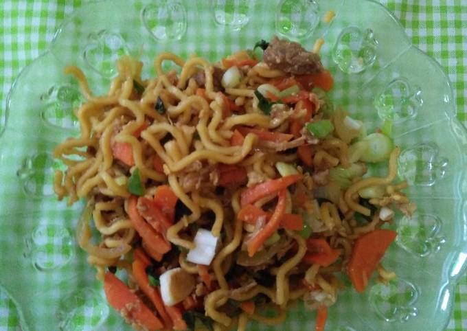 Resep Mie Goreng Sapi Cuka Jamur oleh Lik Wiek - Cookpad