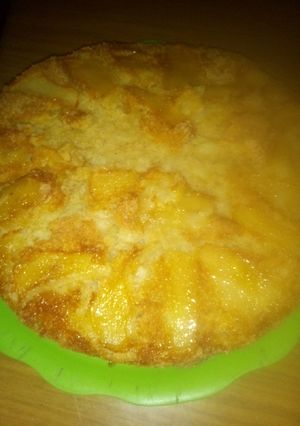 Una foto de Torta invertida de manzana y canela