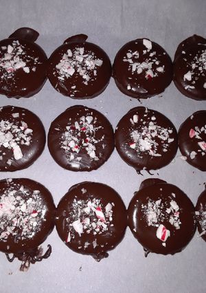 A picture of Cheaters Thin Mints.