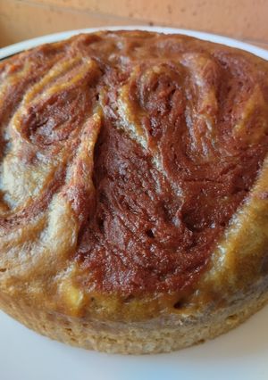Una foto de Bizcochuelo🥧🍰 de banano🍌 con bocadillo de guayaba🫒sin huevo y en licuadora🍌🍰🥧