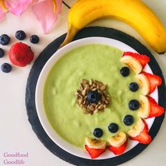 A picture of Avocado Banana smoothie.