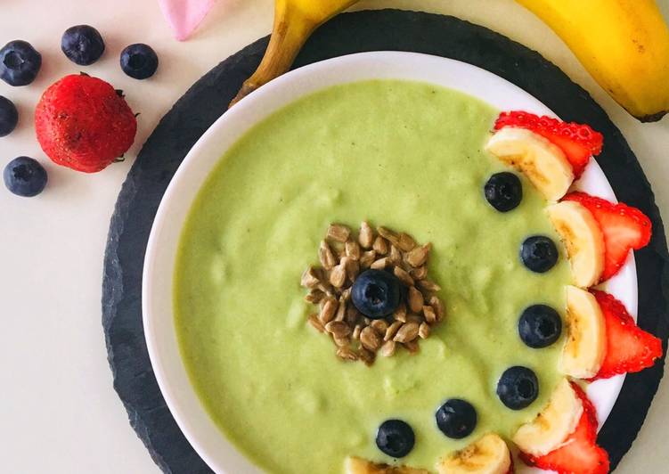 Step-by-Step Guide to Prepare Speedy Avocado Banana smoothie