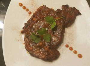 Una foto de Bistec de costilla agridulce