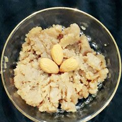 A picture of Wheat flour halwa.
