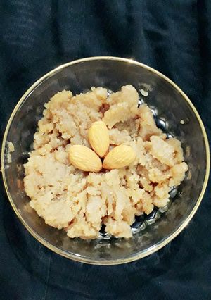 A picture of Wheat flour halwa.