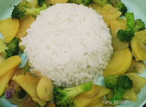 Gambar Ubi Kentang Tumis Bersama Brokoli - Baby 1y+