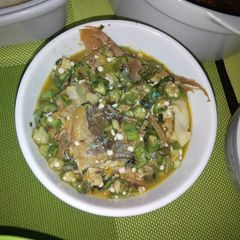 A picture of Seafood okra.