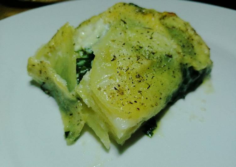 Simple Way to Prepare Homemade Potato and Spinach au gratin