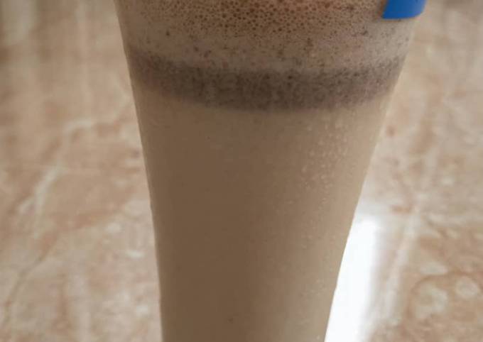 Cold cocoa smoothie