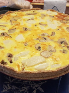 Una foto de Quiche de champiñones y palmitos