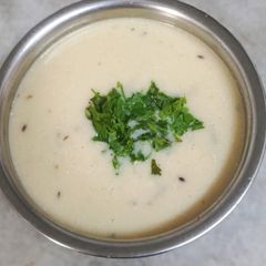 A picture of Gujarati Kadhi.