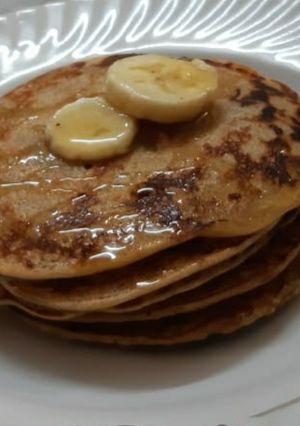 A picture of Eggless Oats & Banana Pancakes:.