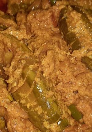 পটোলের তেল ঝাল (Potoler tel jhal recipe in Bengali) রেসিপির প্রধান ছবি