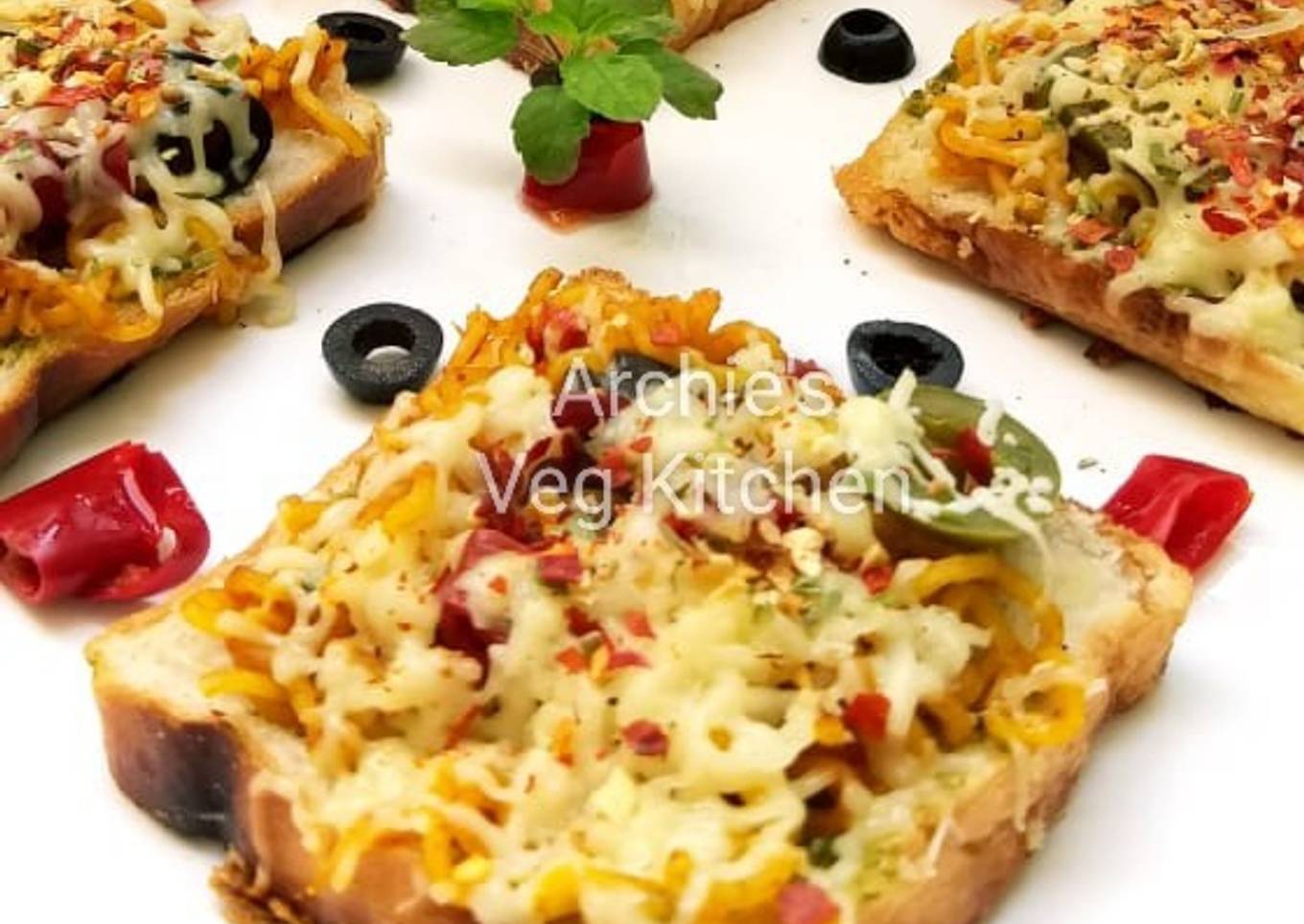 Classic Maggie pizza