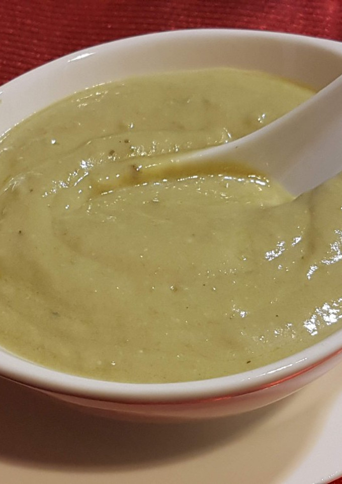 Una foto de Salsa de guacamole para aderezo